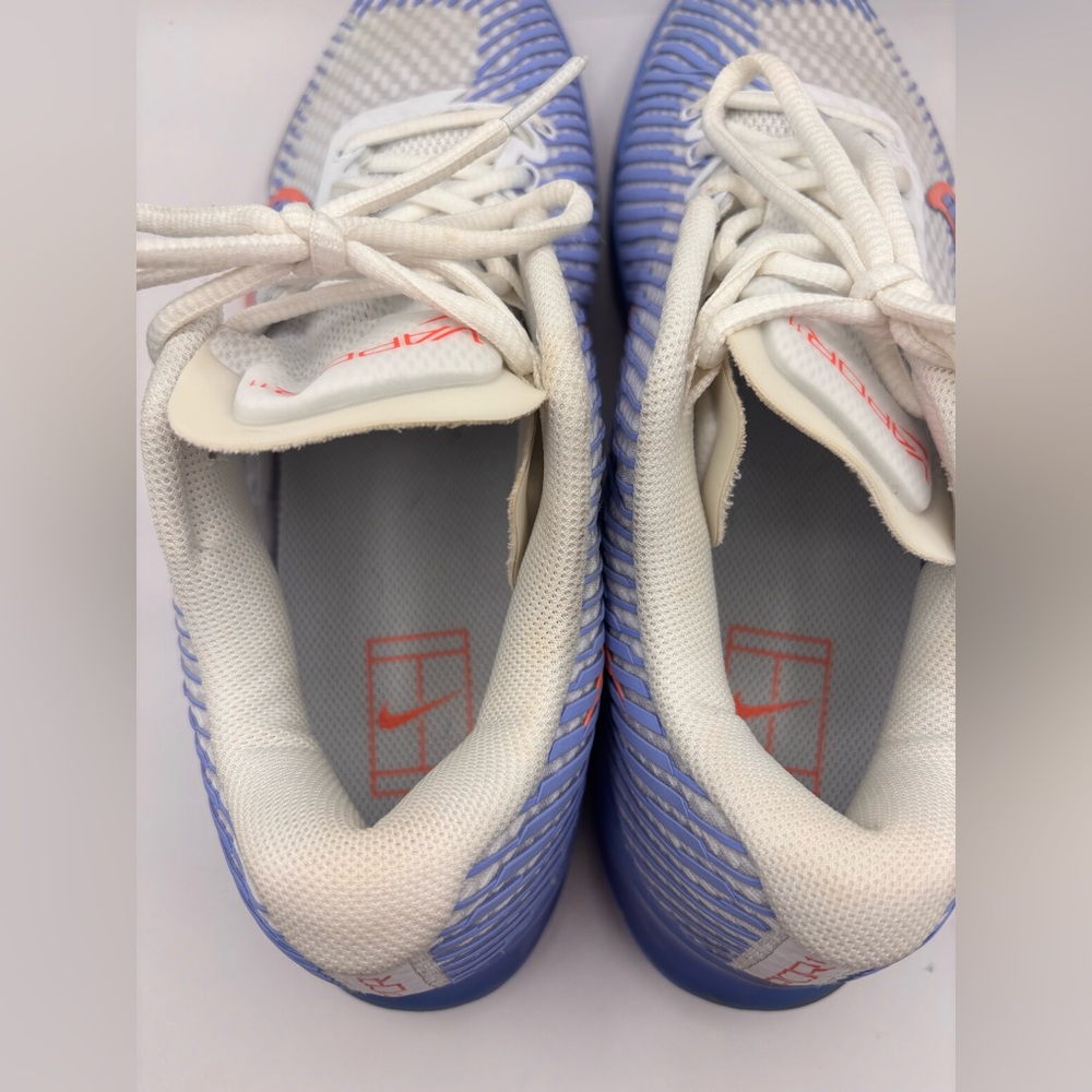 NikeCourt Air Zoom Vapor 11 Women's Size 10 Hard Court DR6965-106 White And Blue - Picture 7 of 13
